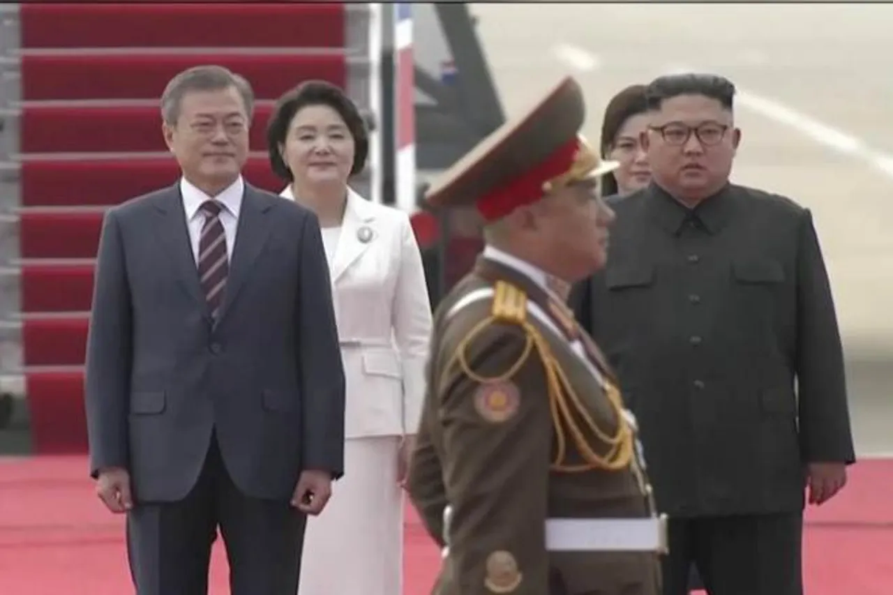 kim jong un meets moon jae, North Korea Top Leader kim jong un, South Korea moon jae