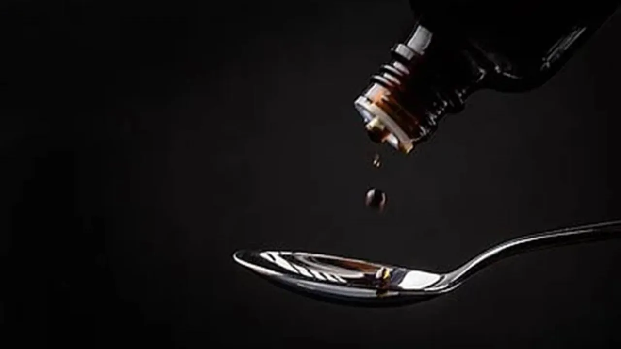 Gambia Cough Syrup Deaths: भारत में बने कफ सिरप पर WHO ने किया अलर्ट, 66 डेथ के बाद केंद्र सरकार करेगी जांच