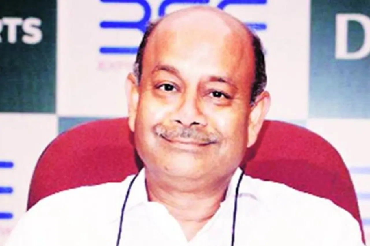 India Cement stock rose up to 11% on 17 june 2020, Cement company, Ace Investor RK Damani, supermart promoter RK Damani, Damani may take control of India Cement, Radhakishan Damani