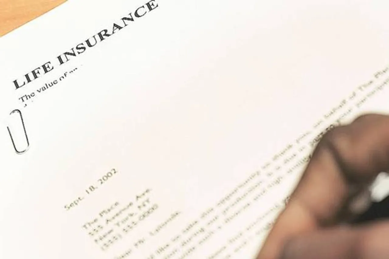 life insurance date extended, policy renewal date extended, covid-19, lockdown, irdai, Date for renewal of life insurance, third party motor insurance policies extended till 21st April 2020, Date for renewal of health insurance, coronavirus crisis,