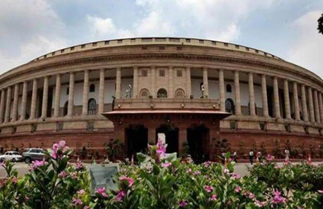 Parliament Winter Session 2021 Live Updates:लोकसभा में कृषि कानून रद्द करने का बिल पास, बहस न कराने पर विपक्ष का हंगामा