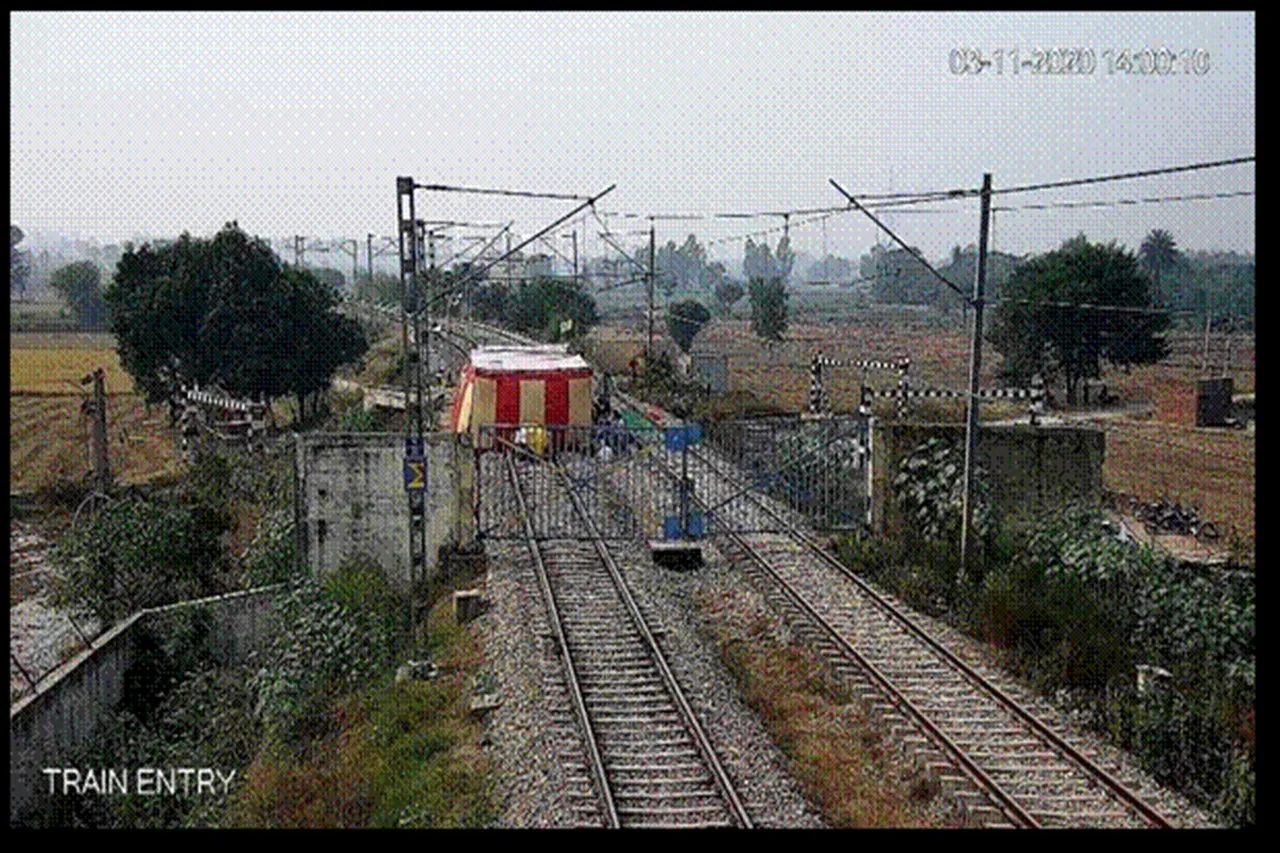 PUNJAB FARMER AGITATION CONTINUES RAILWAY SUFFERS 1200 CRORE REVENUE LOSS