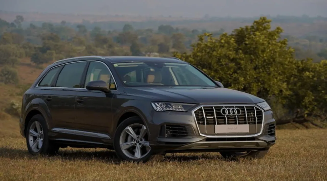 Audi launches new version of SUV Q7 in india check here features and specifications and view q7 in gallery