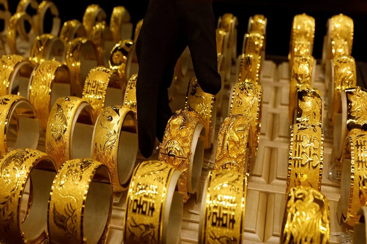 Gold and Silver Price Today Gold jumps and silver climbs check 10 gram gold price today in delhi