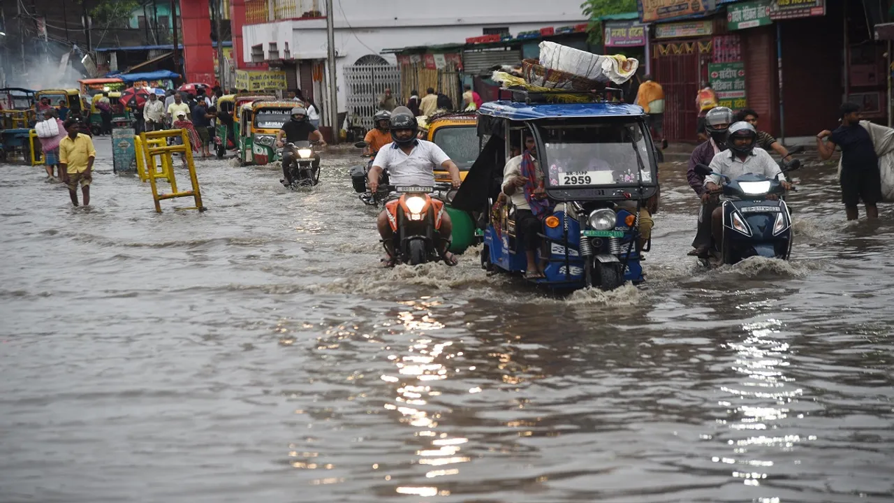 Weather: Monsoon rains in Patna