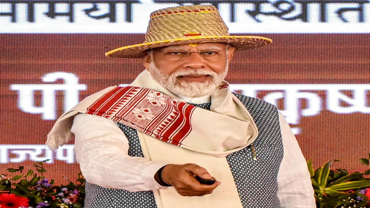 PM Modi, Madhya Pradesh Election 2023, MP Election 2023, Chhattisgarh Election 2023, Rajasthan Election 2023, Telangana Election 2023, Assembly Election 2023, Rs 24000 crore scheme for Tribals, Congress objects, Jairam Ramesh, PM Kisan Scheme, PM Modi launches Rs 24,000 crore scheme for tribals, Rs 18,000 crore released to 8 crore beneficiaries under PM-Kisan scheme, पीएम मोदी, मध्य प्रदेश चुनाव 2023, एमपी चुनाव 2023, छत्तीसगढ़ चुनाव 2023, राजस्थान चुनाव 2023, तेलंगाना चुनाव 2023, विधानसभा चुनाव 2023, आदिवासियों के लिए 24000 करोड़ रुपये की योजना, कांग्रेस की वस्तुएं, जयराम रमेश, पीएम किसान योजना, पीएम मोदी ने आदिवासियों के लिए 24,000 करोड़ रुपये की योजना शुरू की, पीएम-किसान योजना के तहत 8 करोड़ लाभार्थियों को 18,000 करोड़ रुपये जारी किए