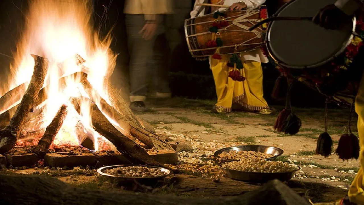 Lohri 2023 | Lohri 2023 Date | Lohri Puja |