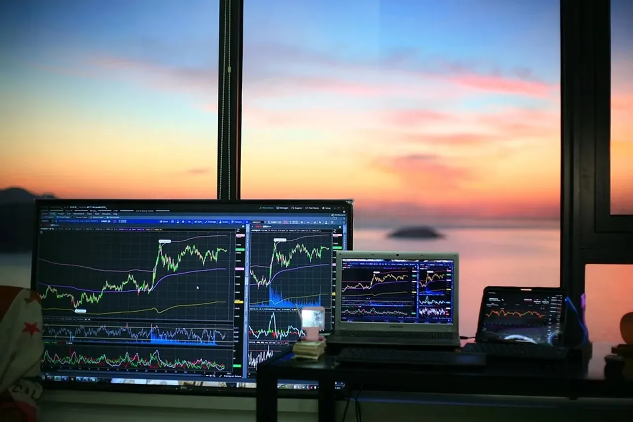 share market today 8 october live updates IN HINDI sensex nifty rupee vs dollar reliance voda idea Zee Entertainment hdfc bank titan tcs stocks in focus rbi mpc