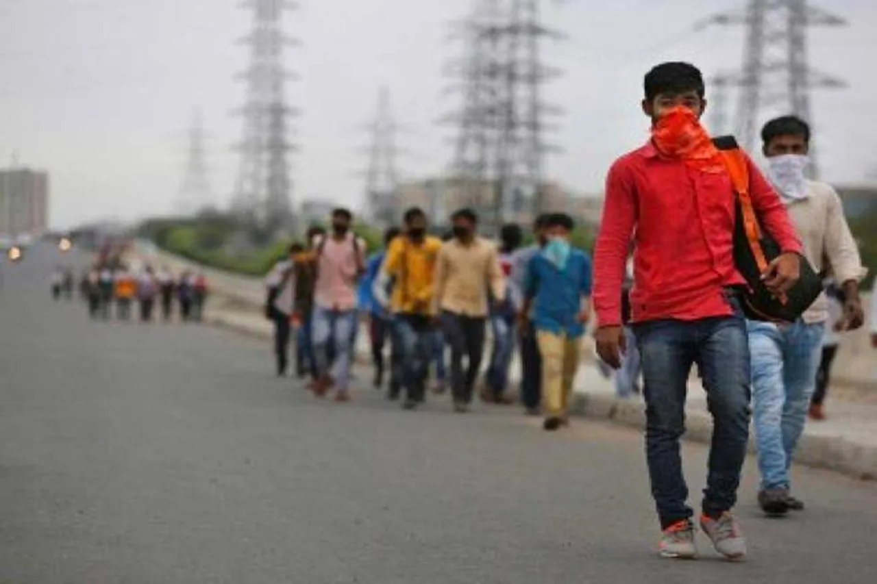 प्रवासी मजदूरों के लिए 3 बड़े एलान: 2 महीने फ्री अनाज; वन नेशन-वन राशन कार्ड और किराये पर सस्ता मकान