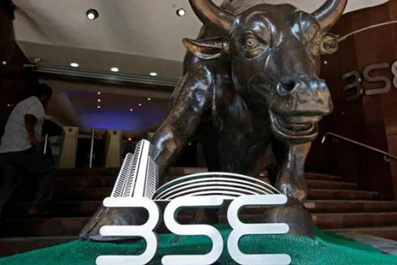 सेंसेक्स 558 अंक चढ़कर 38493 पर बंद, निफ्टी 11300 पर; TCS 4% से ज्यादा मजबूत