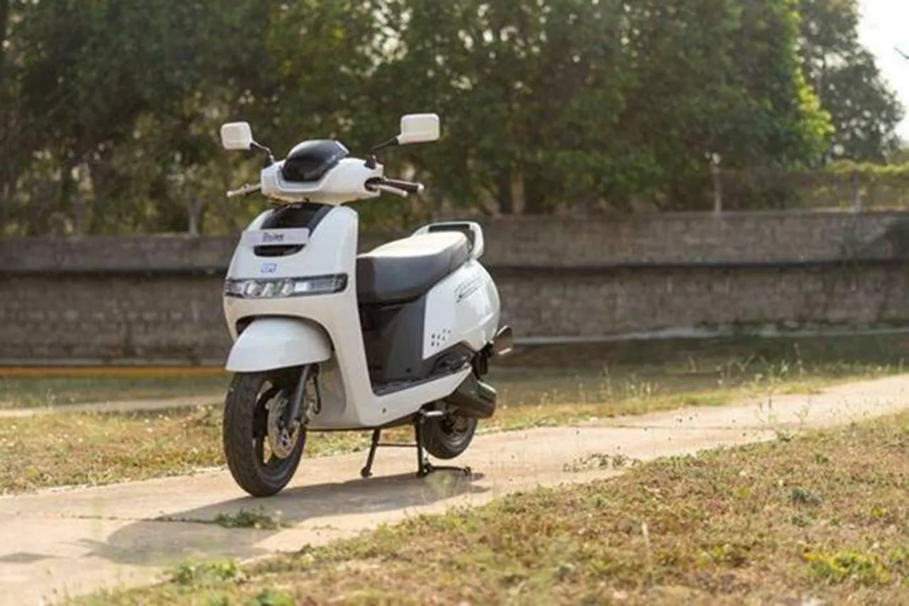 TVS electric scooter iQube Electric prices reduced prices cut by 11 thousand rupees