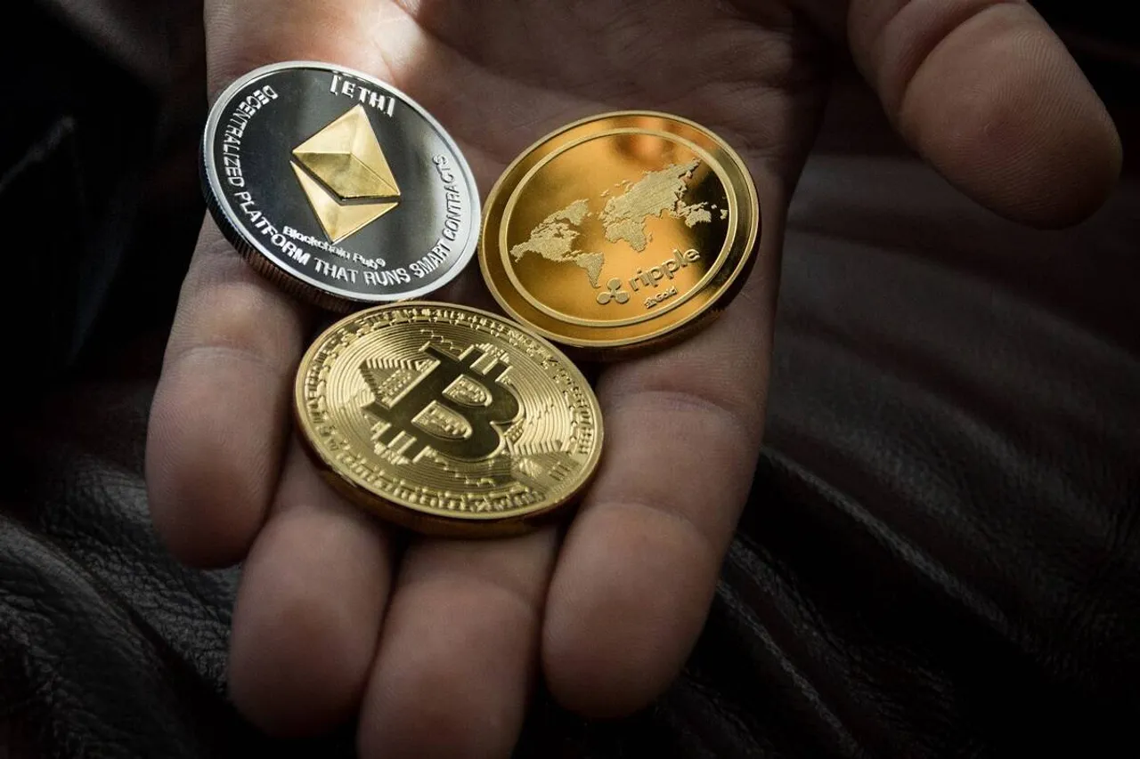 Cryptocurrency Investment: क्रिप्टोकरेंसी से कमाई की होड़ फिर तेज, जमकर हो रहा निवेश, मार्केट कैप 3 ट्रिलियन डॉलर के पार