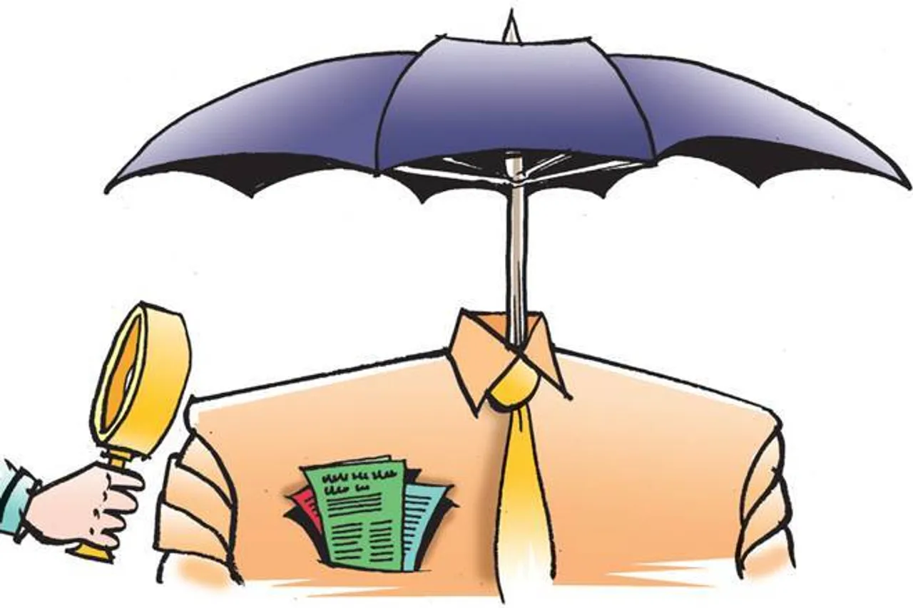 How to Buy Insurance: बीमा पॉलिसी खरीदते समय रहें सावधान, लुभावनी बातों में फंसे तो हो सकता है नुकसान!