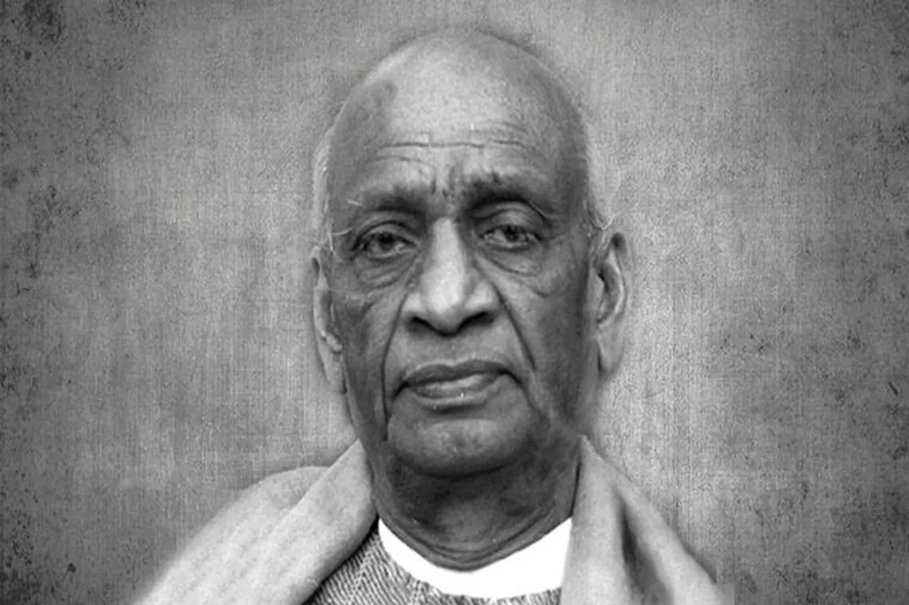 significance of Sardar Patel with Financial Independence and make decision with financial planner