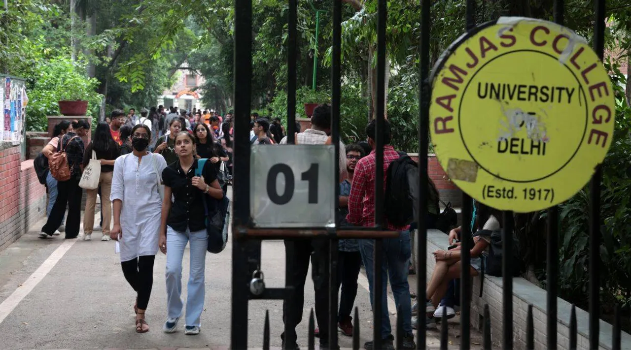 DU Admissions 2022