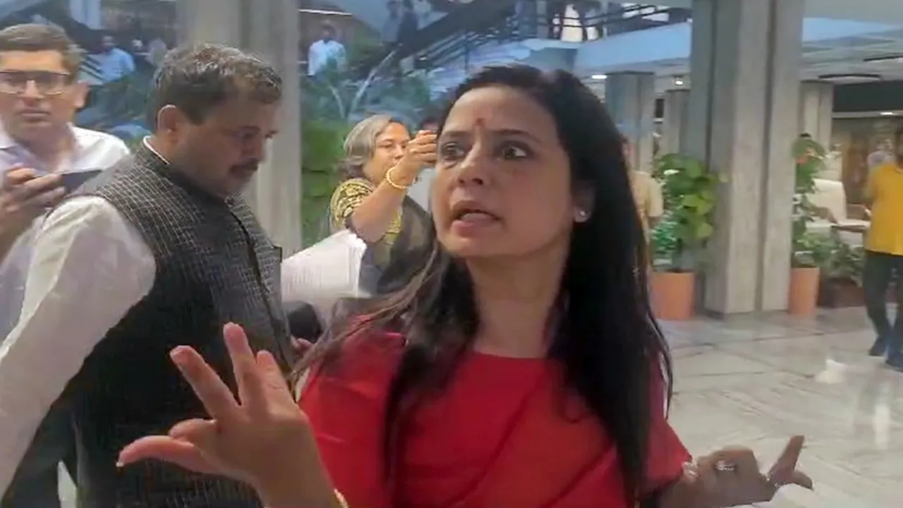 Mahua Moitra, Lok Sabha Ethics Committee, Opposition members storm out of meeting, panel chief accused of asking personal and unethical questions, TMC MP, Gifts-for-query, Darshan Hiranandani, Nishikant Dubey, Jay Anant Dehadrai, महुआ मोइत्रा, लोकसभा एथिक्स कमेटी, लोकसभा आचार समिति, विपक्षी सदस्य बैठक से बाहर निकले, समिति अध्यक्ष पर व्यक्तिगत और अनैतिक सवाल पूछने का आरोप, टीएमसी सांसद, गिफ्ट-फॉर-क्वेरी, दर्शन हीरानंदानी, निशिकांत दुबे, जय अनंत देहदराय