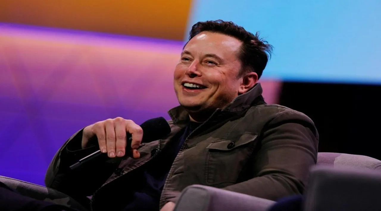 Elon Musk building Twitter-Facebook competitor