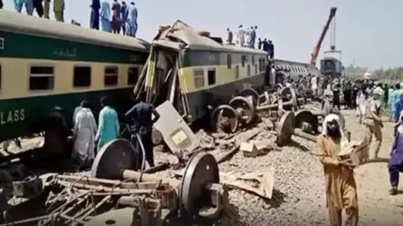 Pakistan Train Accident