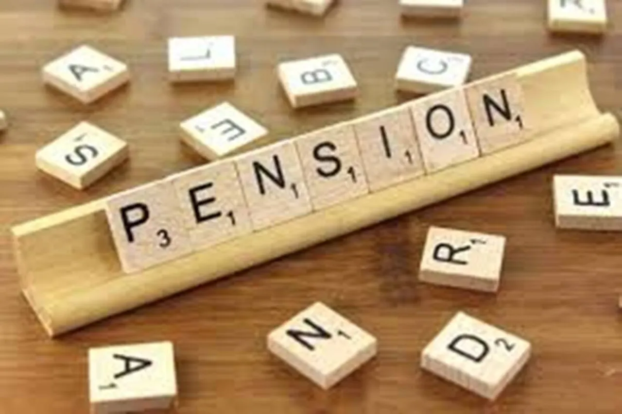 five ways to submit Life Certificate by pensioners in India or from abroad know here in details
