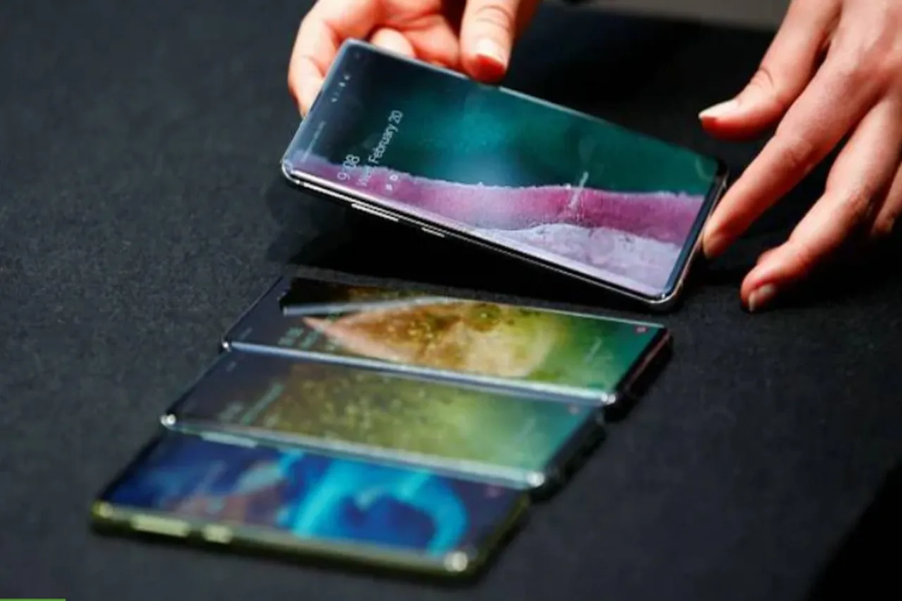 Budget 2021 Expectations for mobile handsets people eyes on budget 2021 by finance minister nirmala sitharaman to focus on 5g hANDSETS AND INCREASE IMPORT DUTY AND LOCAL HANDSETS PRICE DOWN