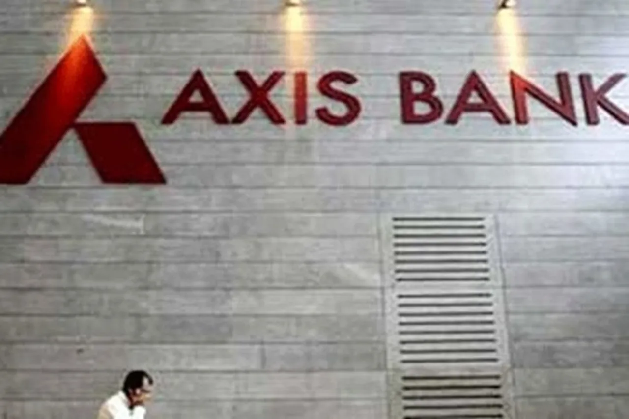 Axis Bank Hike Service Charges