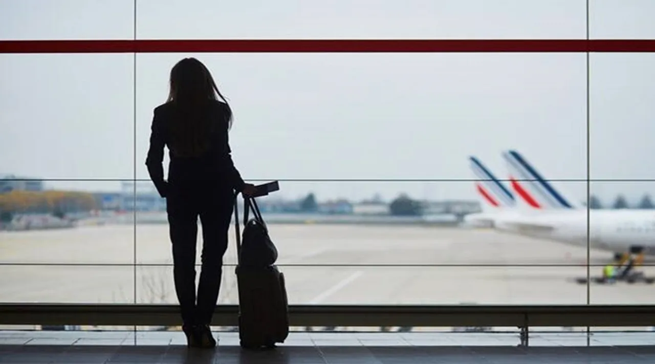 travel now pay later, offere, banks, fintech companies, six-month, interest free loan,