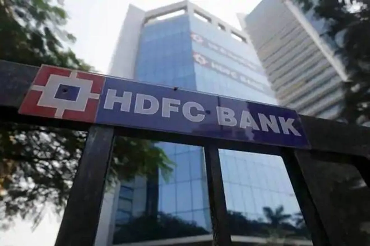 hdfc will launch new range of credit cards in association with paytm
