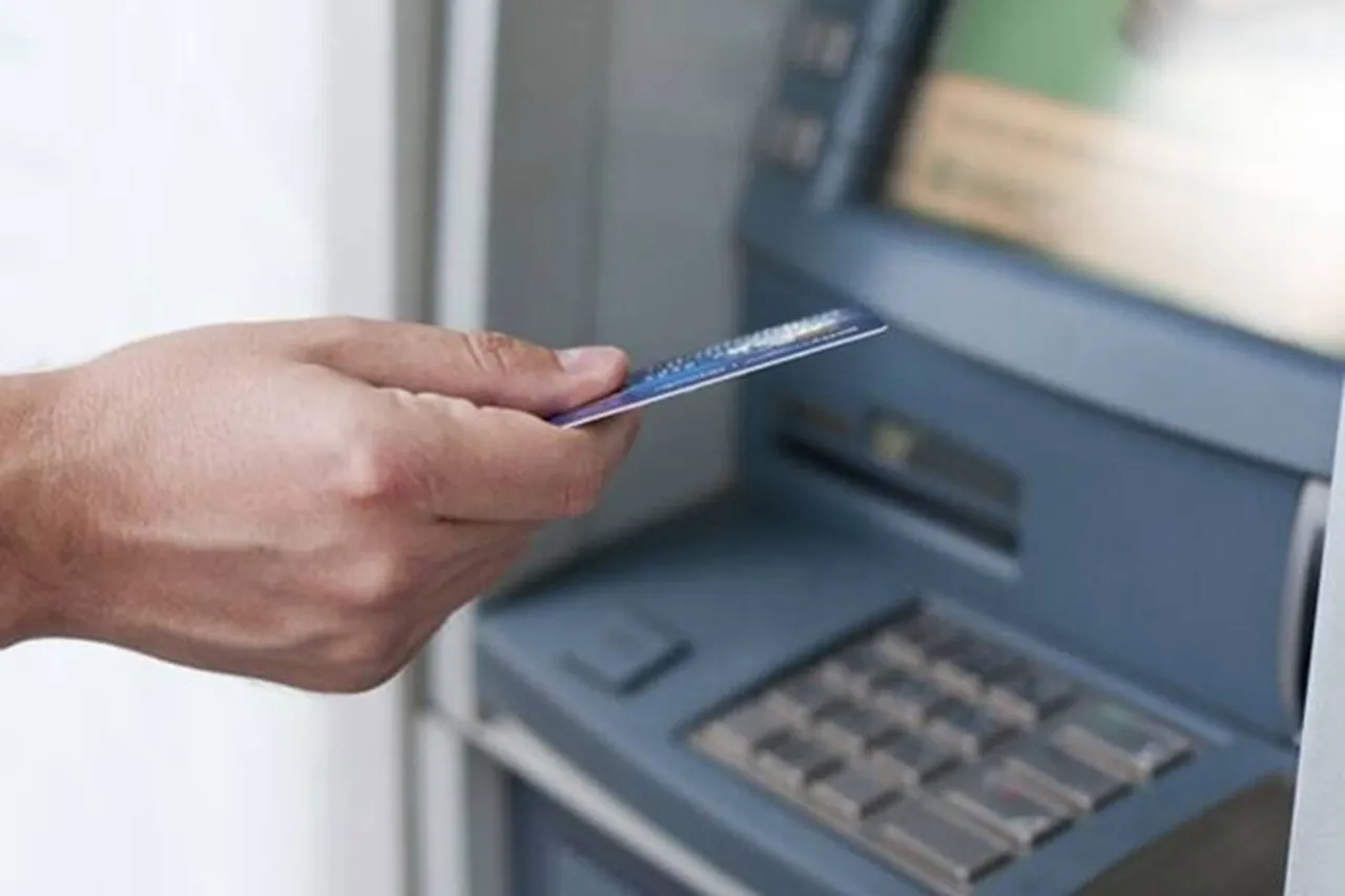 contactless ATM cash withdrawal facility launched scan QR code
