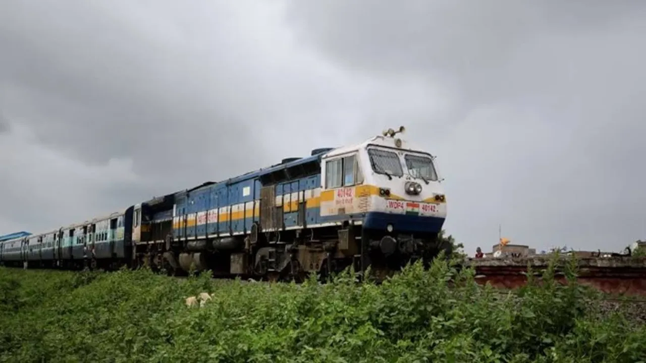 आईआरएफसी, ओएफएस, Indian Railway Finance Corp, IRFC, offer for sale, OFS, Indian government, stake sale, Indian Railways' funding arm, PTI, Reuters, इंडियन रेलवे फाइनेंस कॉर्प, ऑफर फॉर सेल, मोदी सरकार, पीटीआई, रॉयटर्स, इंटर-मिनिस्टीरियल ग्रुप, IMG, सेबी, Sebi, रेल विकास निगम, Rail Vikas Nigam, Disinvestment, विनिवेश