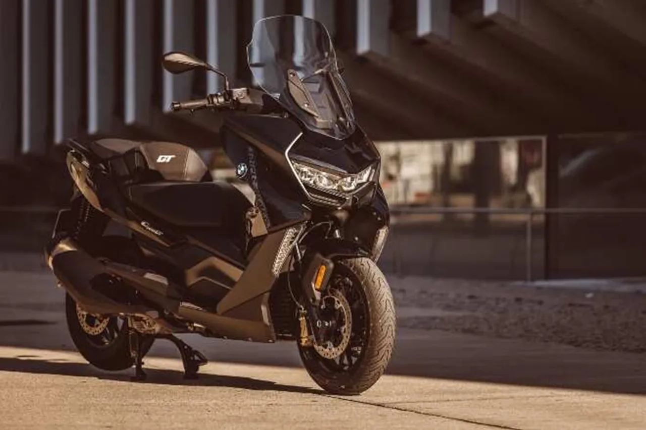India most expensive scooter BMW C 400 GT launched check here price Details and features