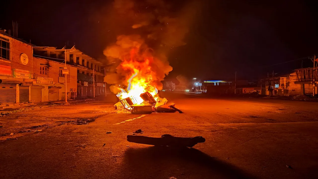 Manipur violence, All-party meet, Rahul Gandhi, Amit Shah, Narendra Modi, PM Modi, राहुल गांधी, पीएम मोदी, मणिपुर हिंसा, सर्वदलीय बैठक, अमित शाह, नरेंद्र मोदी, सोनिया गांधी, Sonia Gandhi, देवेंद्र फडणवीस, उद्धव ठाकरे