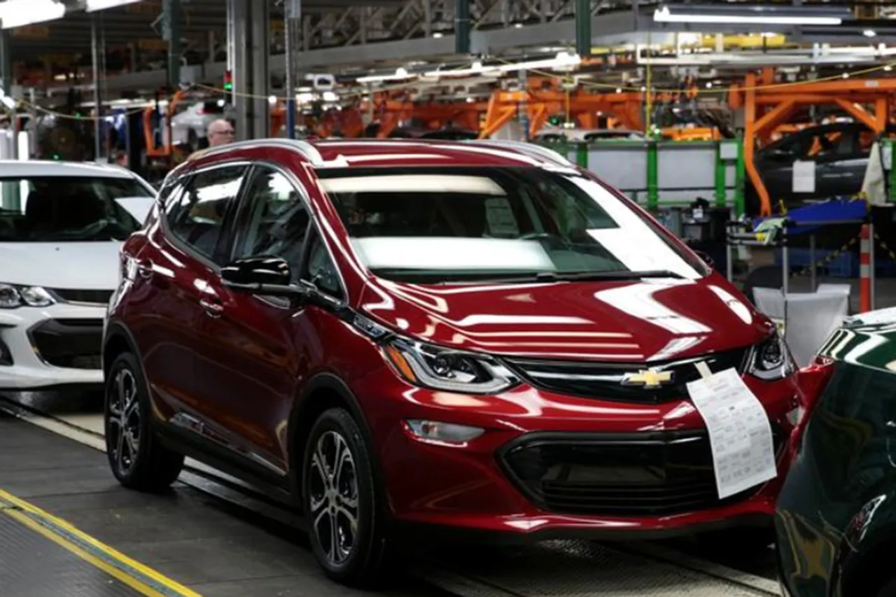 general motors GM recalling nearly 69K Chevrolet Bolt electric cars due to fire risk