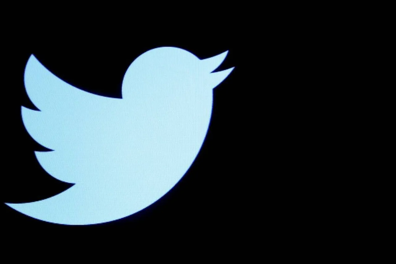 twitter named vinay prakash as resident grievance officer