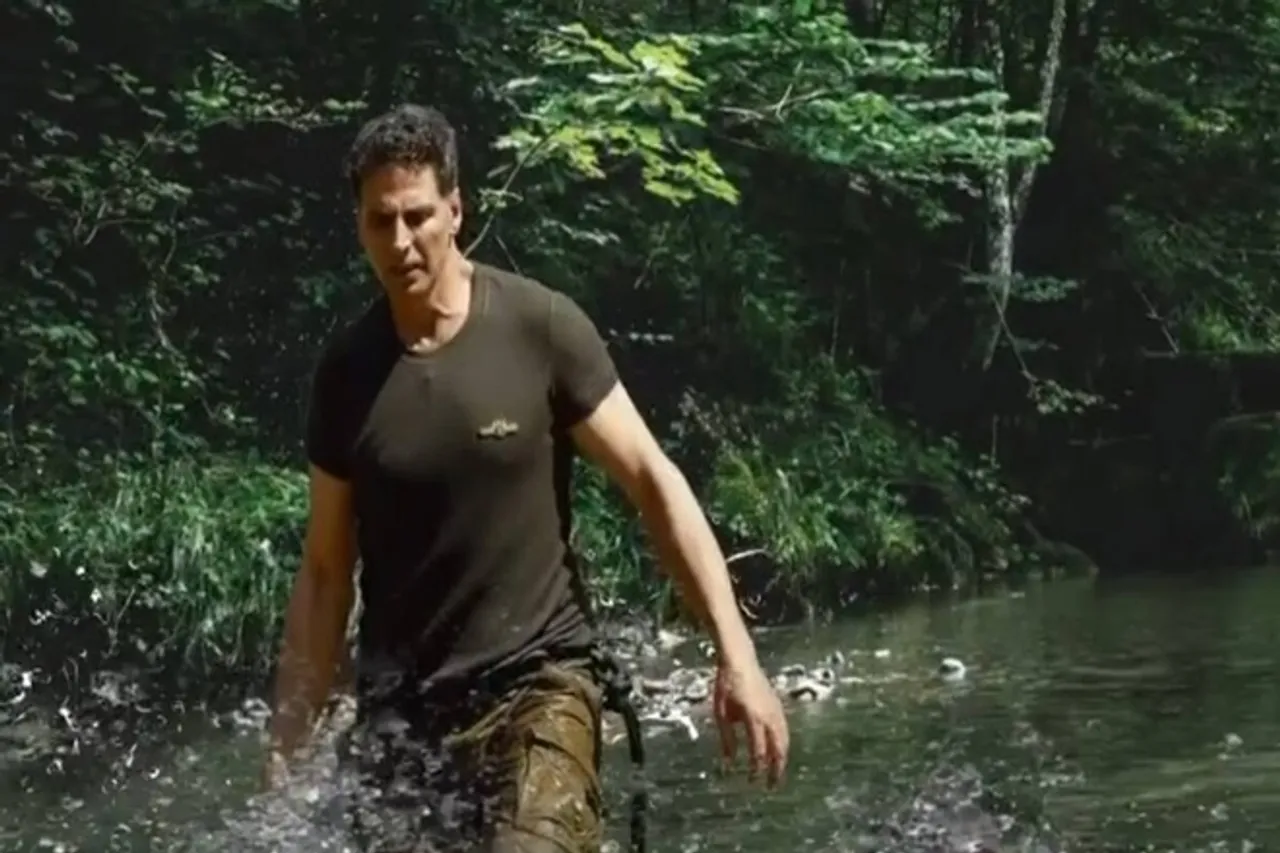 akshay kumar will be seen with Bear Grylls in his show into the wild see video