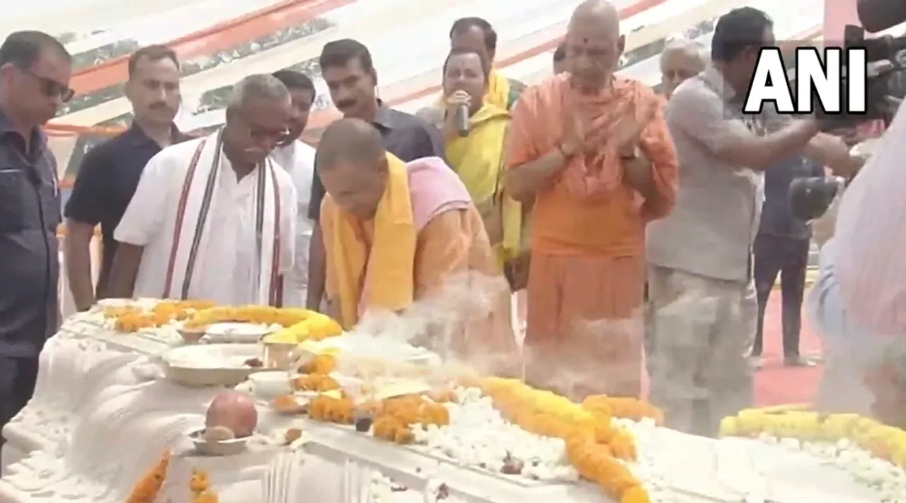 yogi adityanath lays Ram Mandir Garbhagriha foundation stone and UP government cancels licenses of liquor vendors in temple area