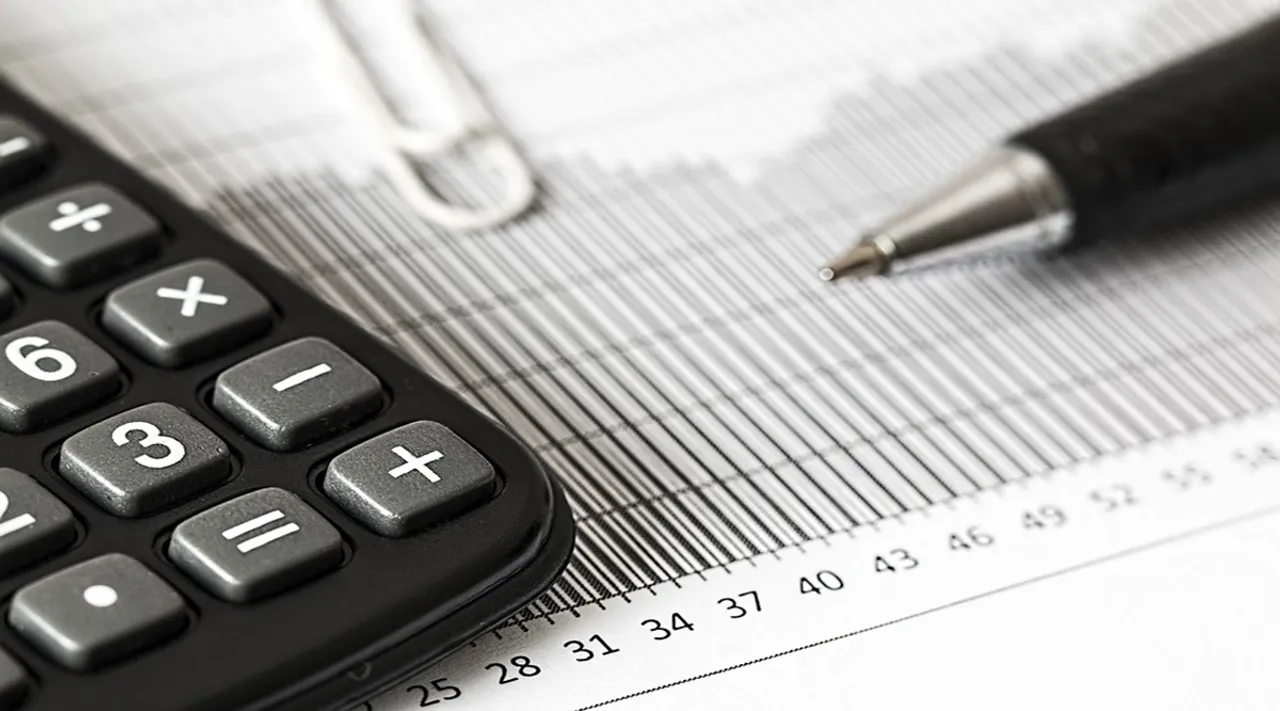know here some Couple Mistakes in Investment tax planning pf nps tax saving mutual fund elss