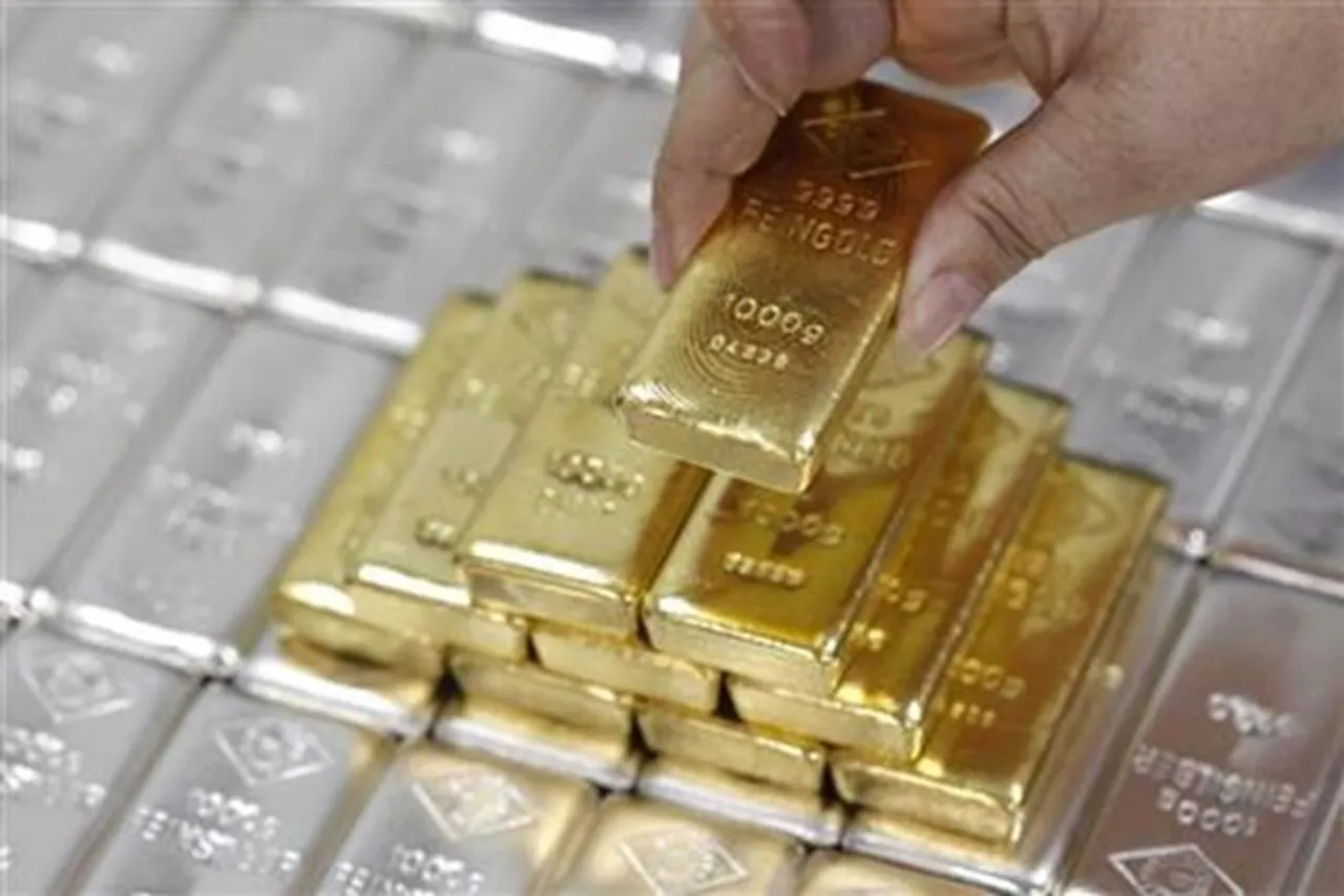 Gold and Silver rate today on MCX, invest in gold, invest in silver, gold-silver ratio, gold trading, silver trading, you should buy gold, you should buy silver, gold on record high