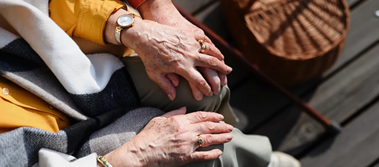 Facing Dementia with Strength: Strategies for Living Well on Your Own Terms