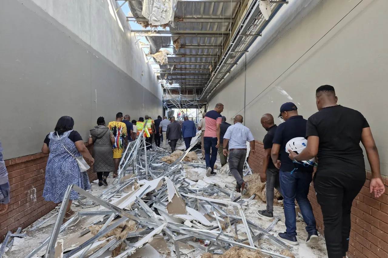 Aftermath of Randfontein Tornado5