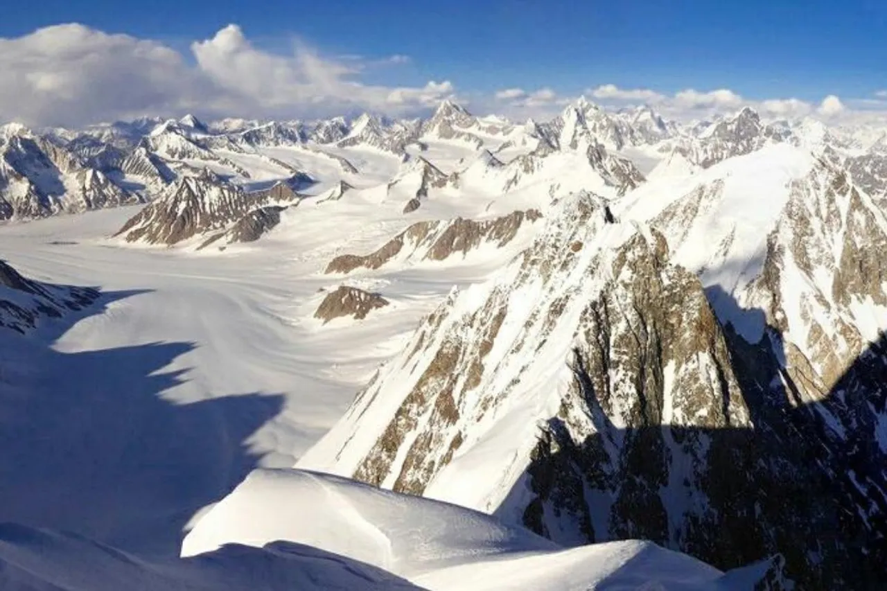 Himalayan Glacier 