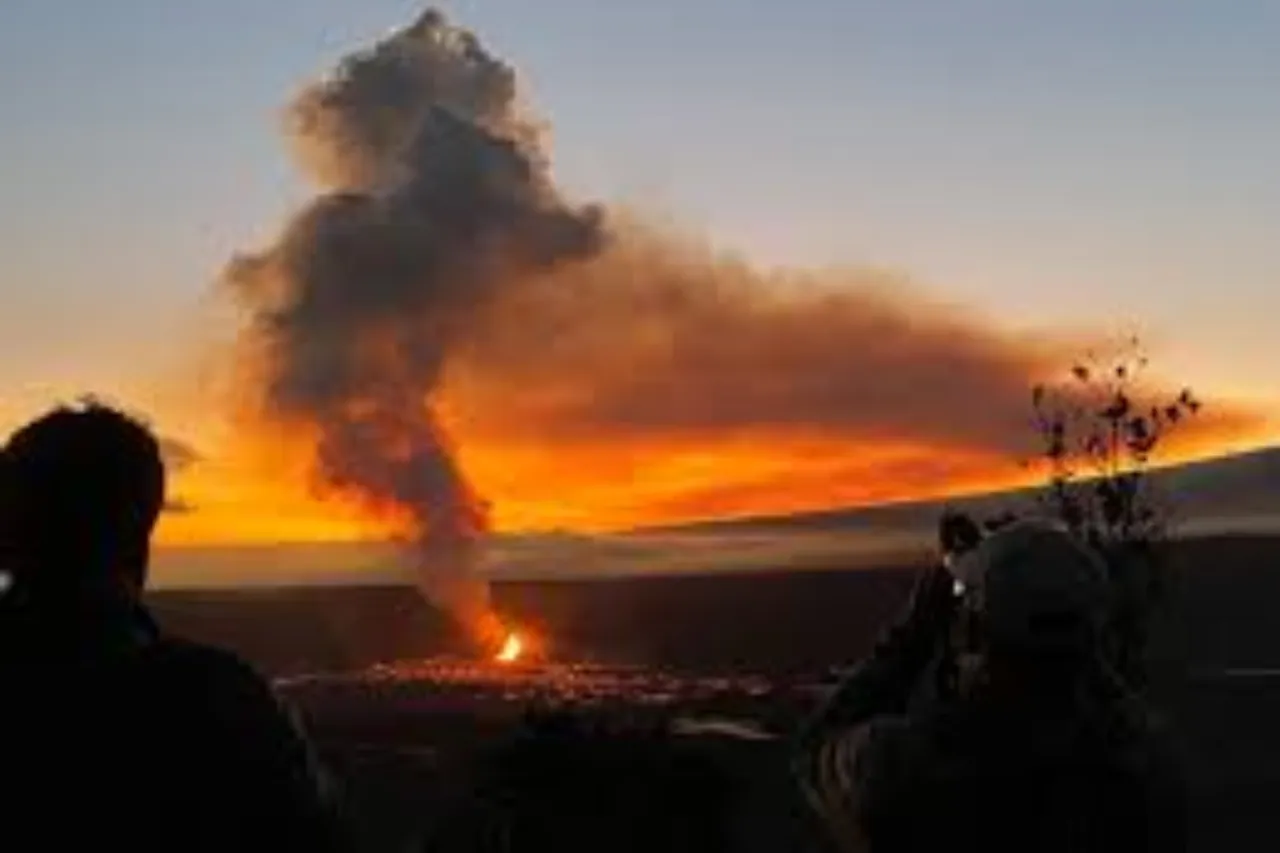 The Kilauea volcano in Hawaii releasing lava6