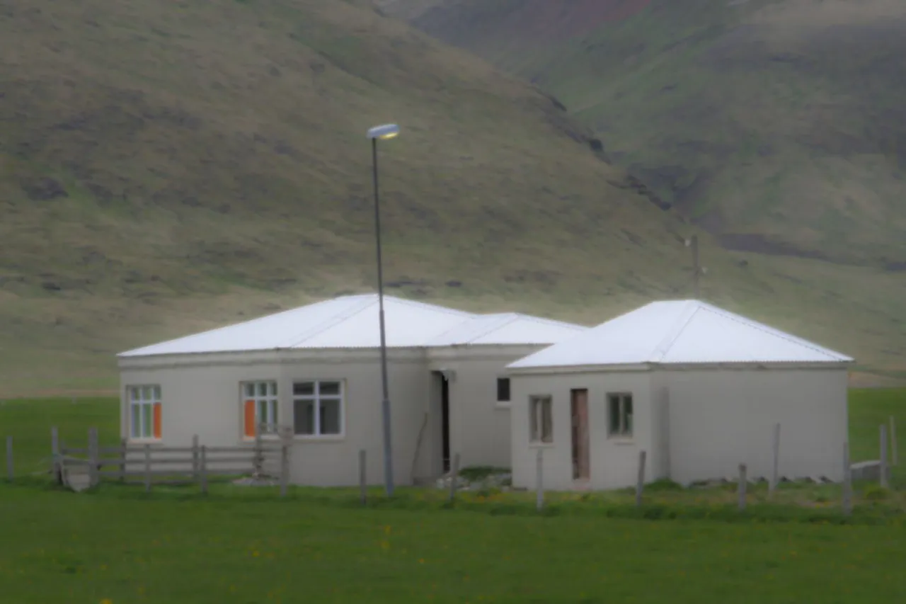Can White Roofs Help Put a Lid on Urban Heat Waves?