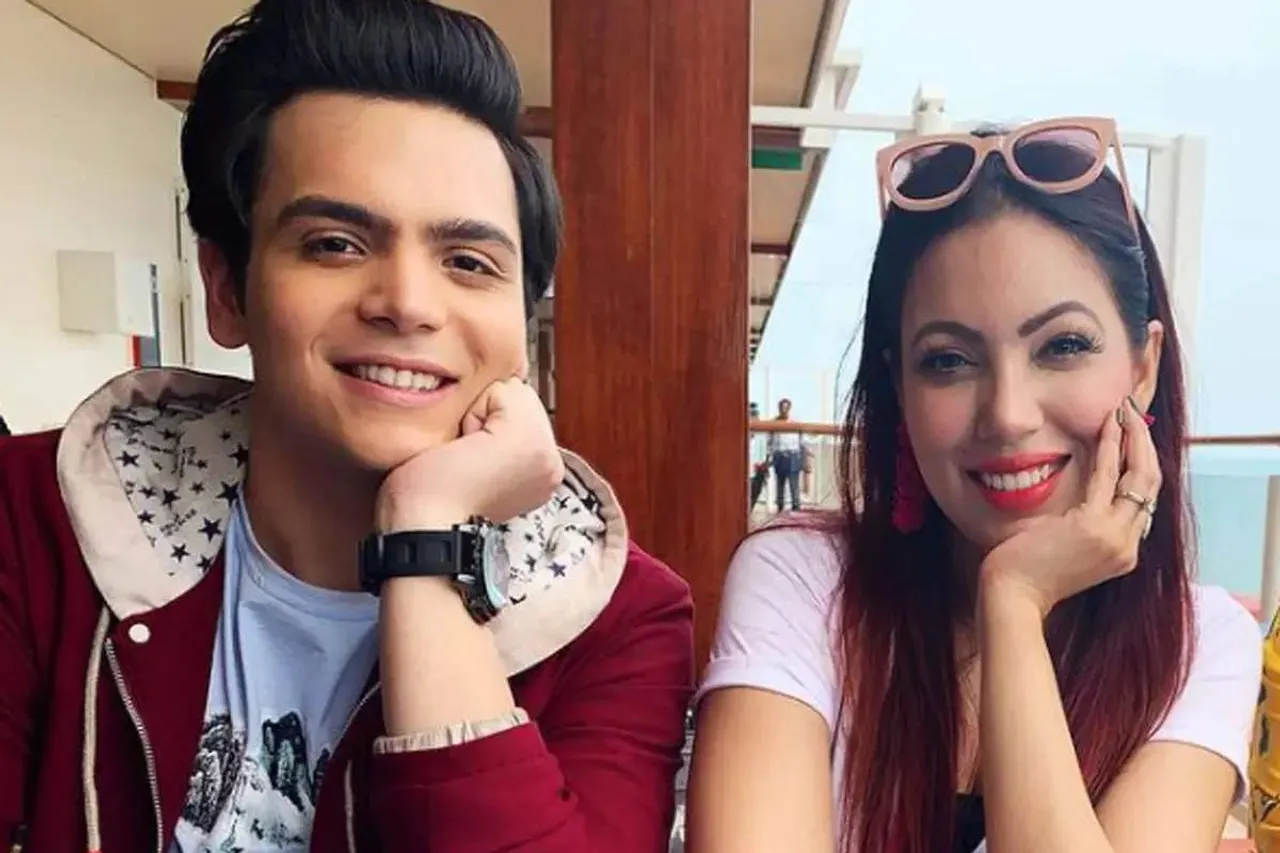 Babita Ji and Tapu dating each other, Hilarious memes flood Internet