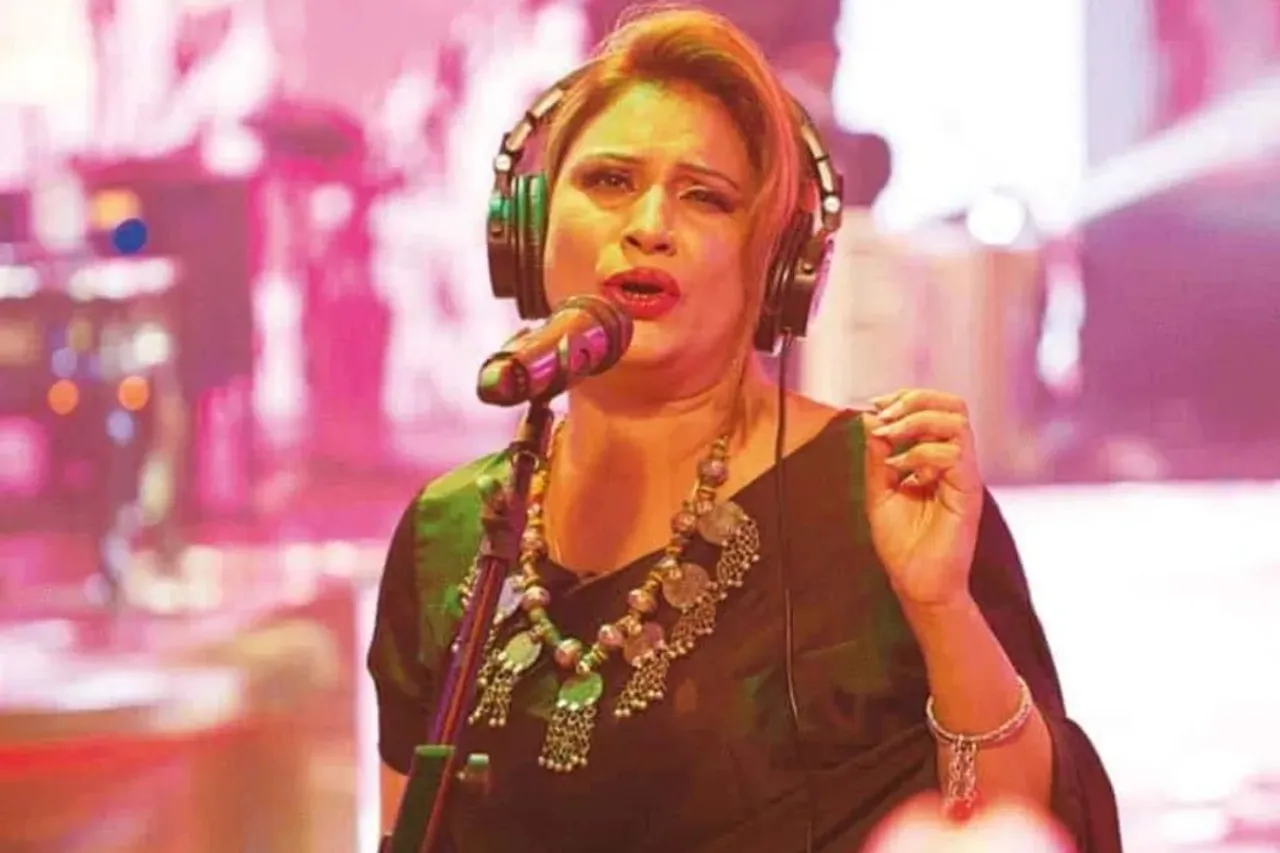 Who is Naseebo Lal seen in coke studio season 14 with Abida Parveen?