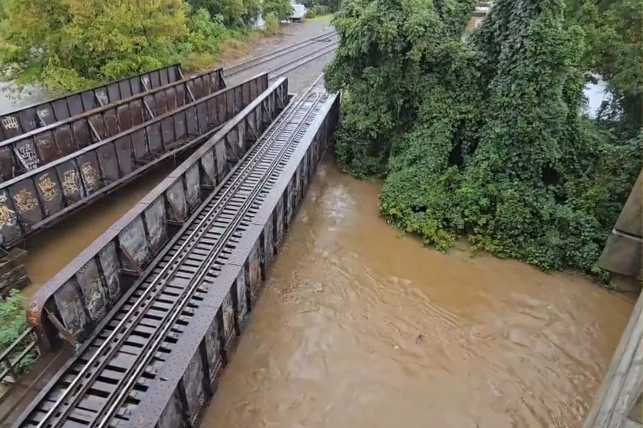 Swannanoa River in Baltimore reached flood levels not seen since 179112345