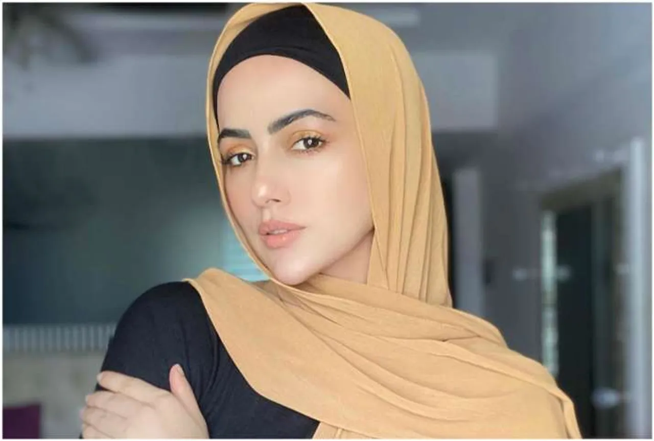 actress sana khan quits showbiz