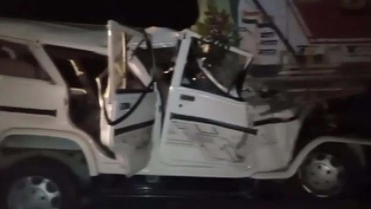 6 children among 14 killed in road accident in UP's Pratapgarh