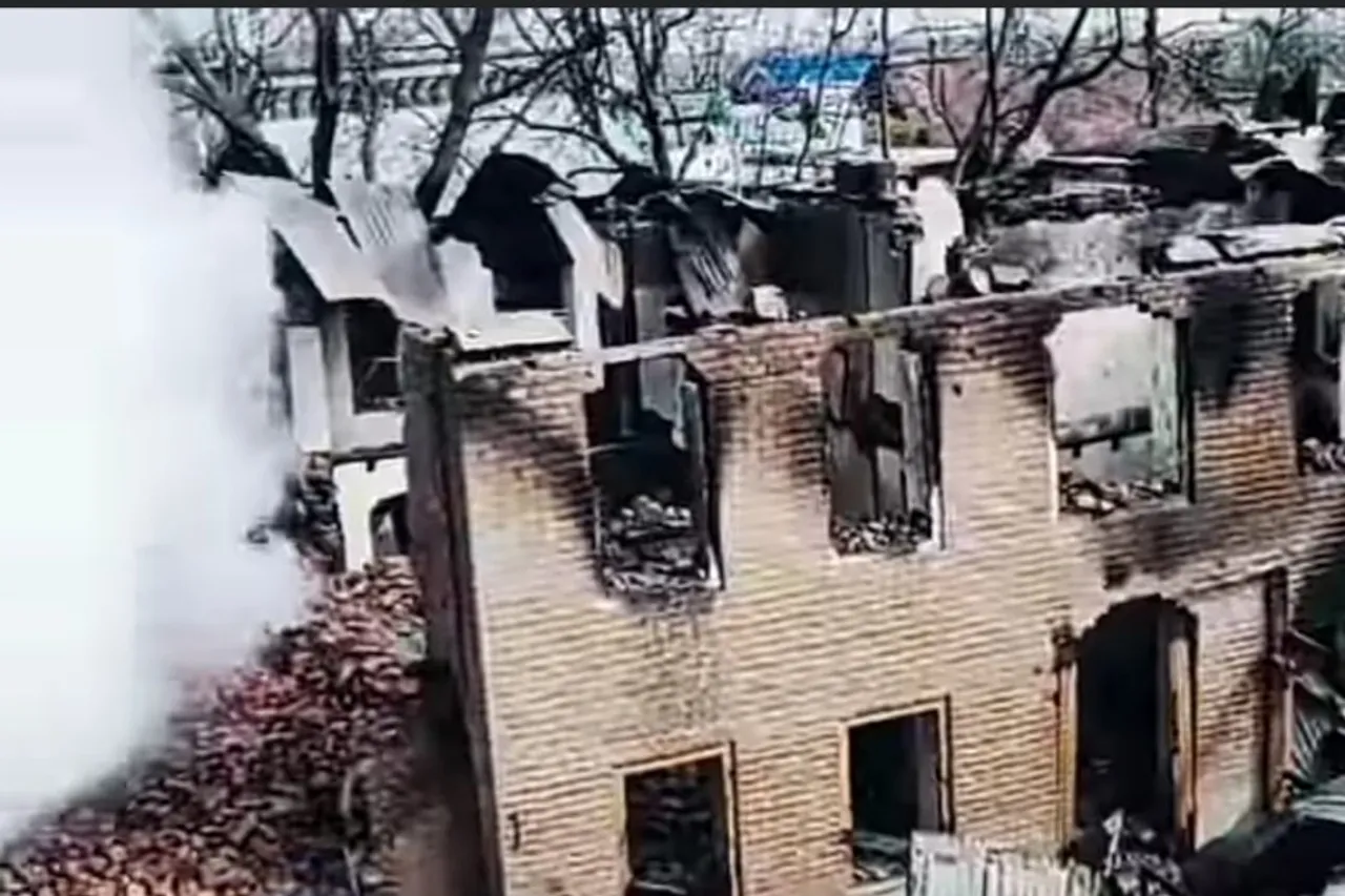 Ash houses, a pile of burnt cattle: details of three-day encounter in Shopian