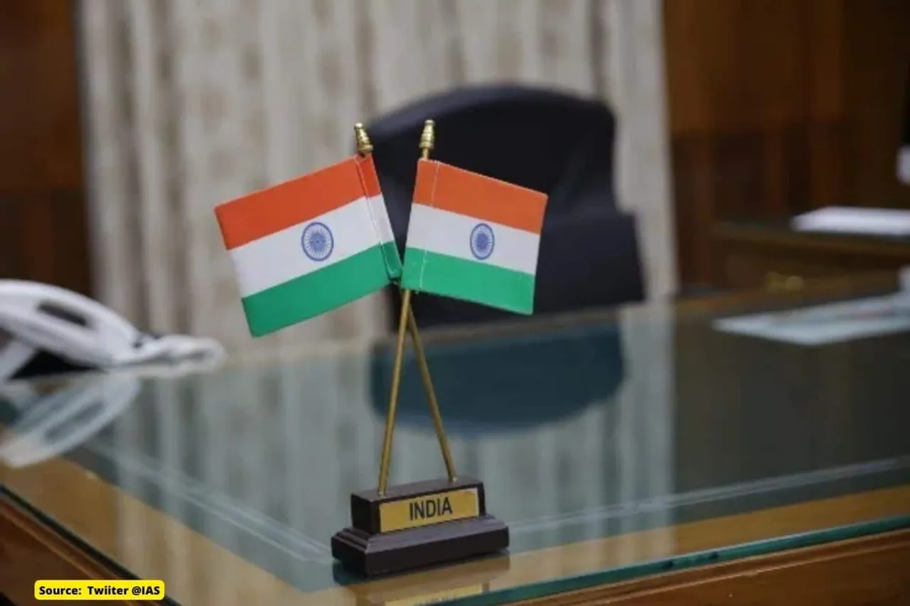 Which Indian state gives the highest numbers of IAS to India?