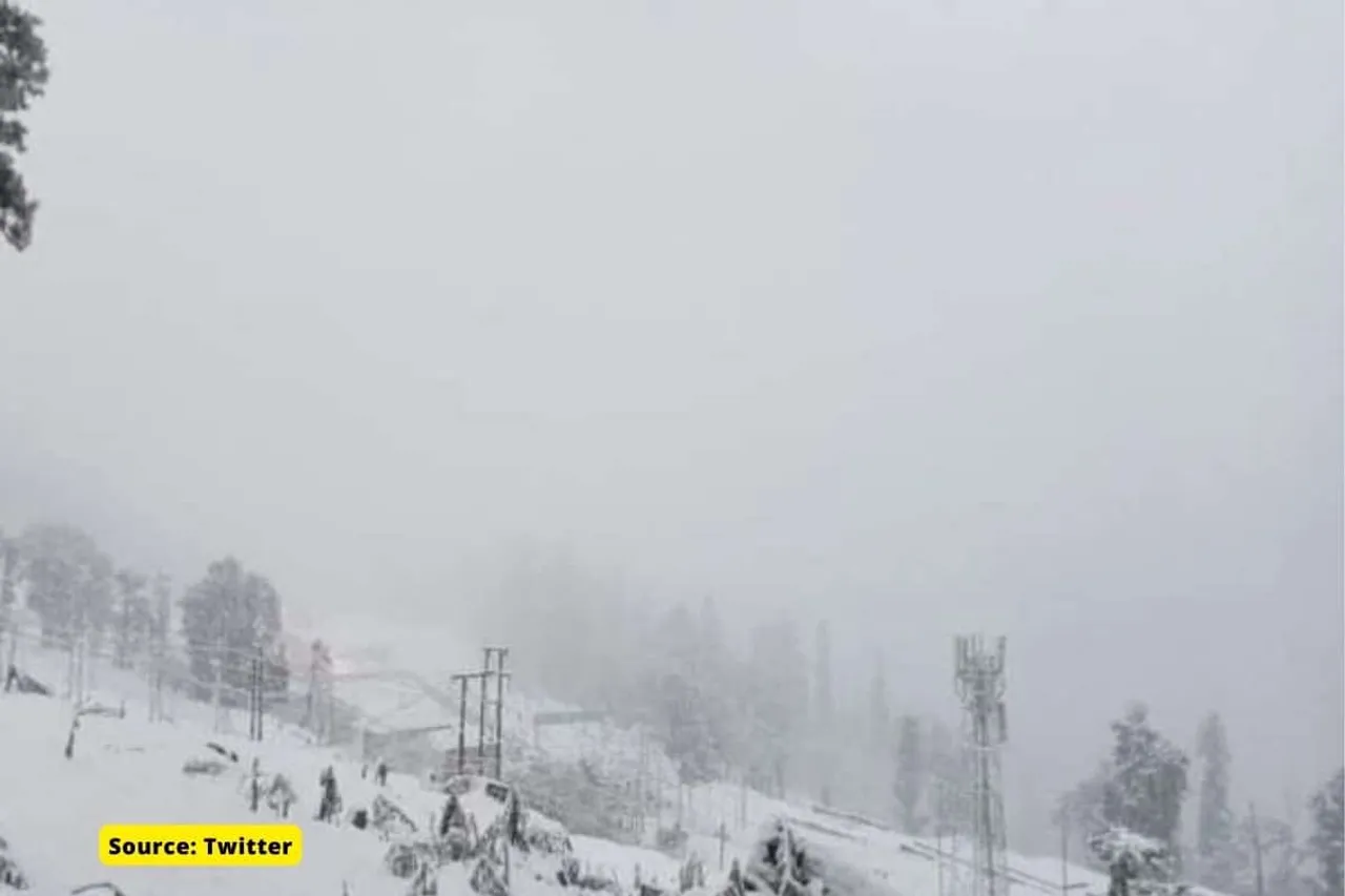 J&K: First major weather activity of season, as weatherman forecasts Rains & Snow 